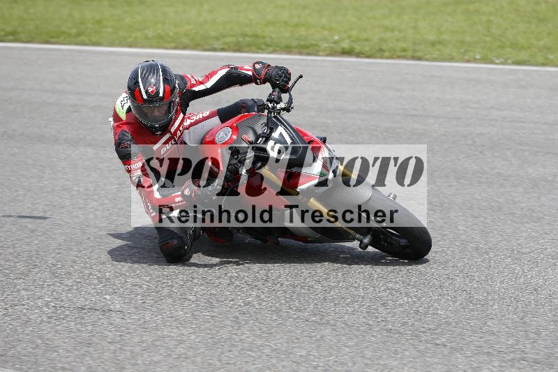 /Archiv-2024/29 12.06.2024 MOTO.CH Track Day ADR/Gruppe rot/67